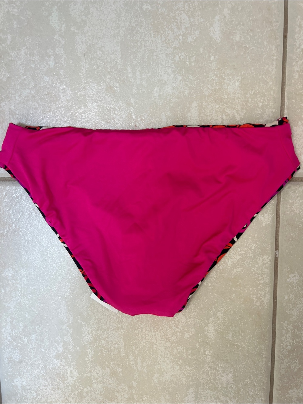 Trina Turk Women's Echo Tab-Side Hipster Bikini Bottoms Size 4, reversible - Picture 4 of 10